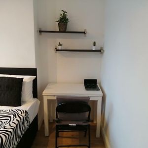 Dream Time Apartments-Aqua Suite