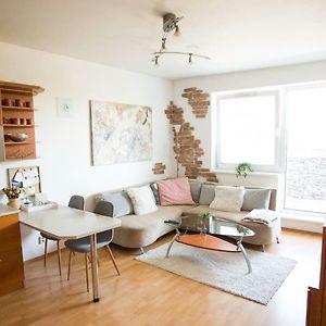 Cozy apartment btw. centre&airport