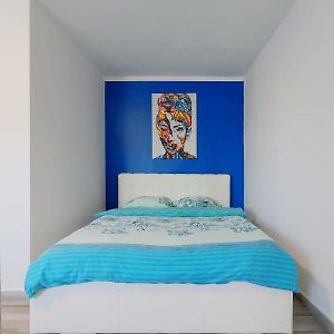 Luxury Olimpia Studio In Bucharest, With Netflix App