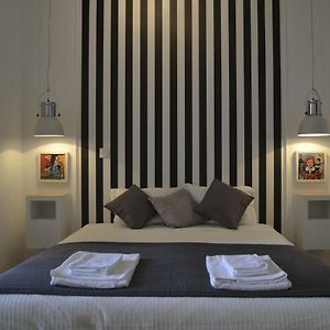 Center Garden Luxury Apartment