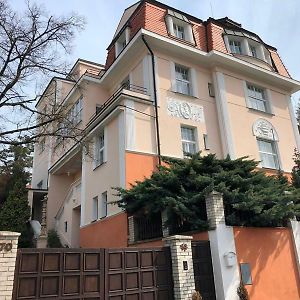 Rooms In Prague-Big+Comfy