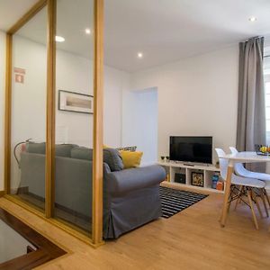 Appartement à 3 Chambres à Coucher