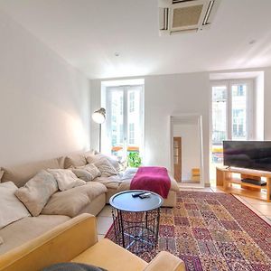 Lovely Large Familial Apartment In Central Nice, Ten Minutes Walk To The Beach!