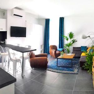 Beautifully Bright Apartment In Old Town Saint-Tropez