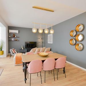 Appartement à 3 Chambres à Coucher