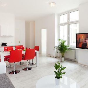 Appartement à 2 Chambres à Coucher