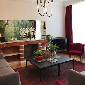 Appartement à 3 Chambres à Coucher