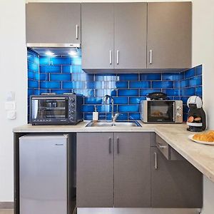 Live In A Funky & Renovated Studio Near Acropolis