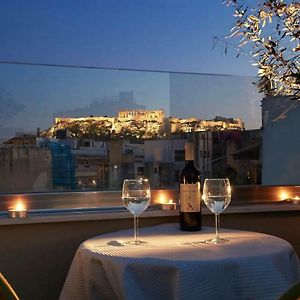 Stay In A Hip Decorated Studio Near Acropolis!
