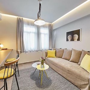 Live Like A Local In A Vintage 1Bdr Near Acropolis
