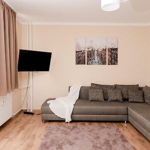 Appartement à 2 Chambres à Coucher