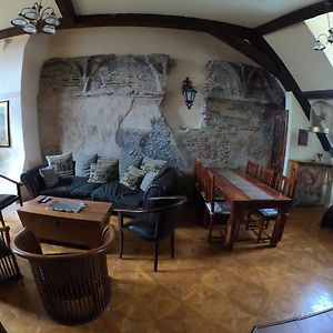 Appartement à 3 Chambres à Coucher