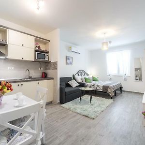 New Studio Apartment Teba