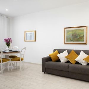 Ur-Nest Cairoli
