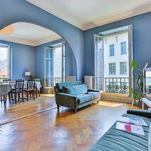 Appartement à 3 Chambres à Coucher
