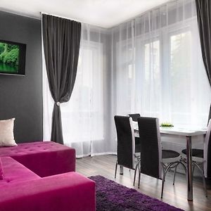Appartement à 2 Chambres à Coucher