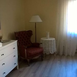 B10Rooms