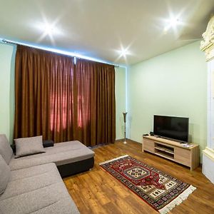 Best Stories Apartment