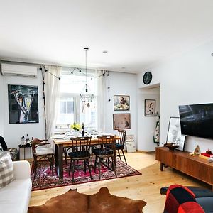 3Bdr The Hadjis - City Center Flat
