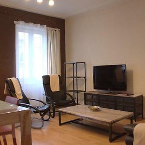 Appartement à 2 Chambres à Coucher