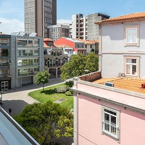 Big Families & Groups Bonjardim Views 5 Bedrooms 3 Bathrooms