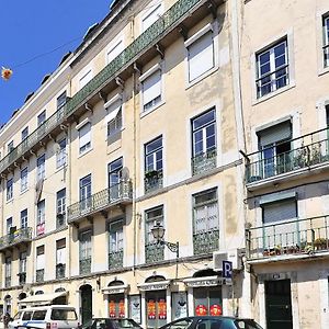 Appartement à 4 Chambres à Coucher