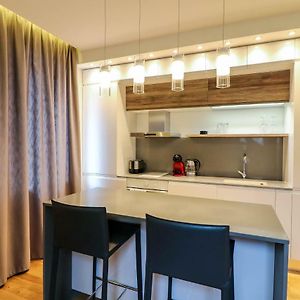Grand Apartment
