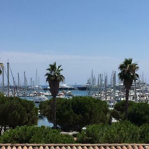 appartement Terrasse magnifique vue mer et yachts