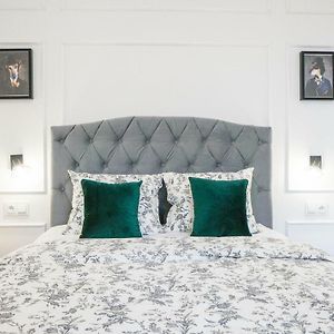 Appartement à 3 Chambres à Coucher