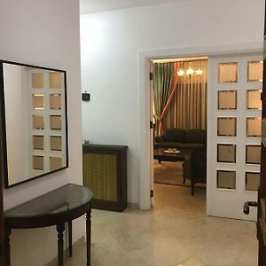 Appartement à 3 Chambres à Coucher