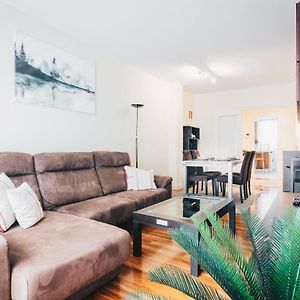 Appartement à 2 Chambres à Coucher