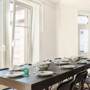 Appartement à 3 Chambres à Coucher