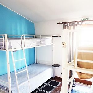 Chambre Juste Pour Hommes Dortoir