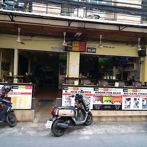 Harry'S Place