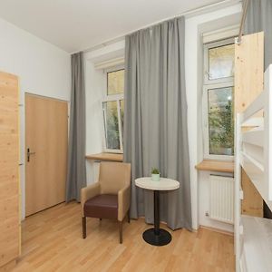 Chambre Juste Pour Femmes Dortoir