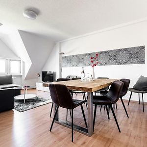 Appartement à 3 Chambres à Coucher