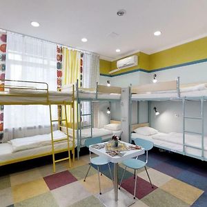 Dormitory Room Mixed