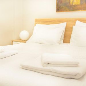 Neighborly Nest - Apartment In The Heart Of Athens