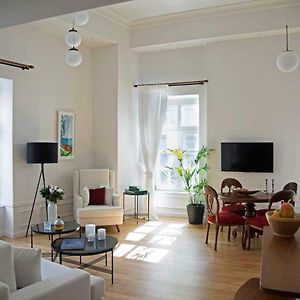 Appartement à 2 Chambres à Coucher