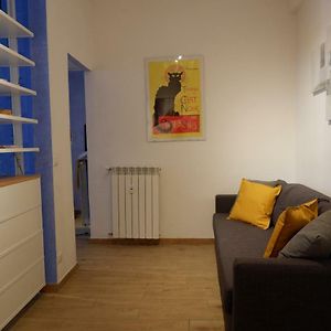 The Blue Strawberry House In San Giovanni Roma