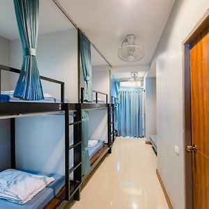 Dormitory Room Mixed