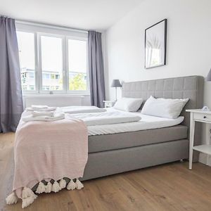 Appartement à 3 Chambres à Coucher