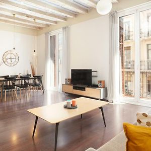 Appartement à 4 Chambres à Coucher