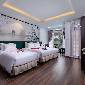 Private Bathroom Quadruple Room