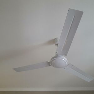 Peaceful Top Floor Apt W Balconies - Cambridge Right - Ac