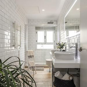 Appartement à 3 Chambres à Coucher