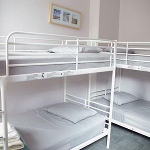 Chambre Juste Pour Femmes Dortoir