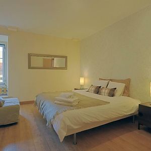 Appartement à 3 Chambres à Coucher