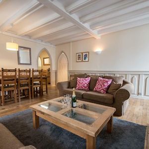 Appartement à 3 Chambres à Coucher