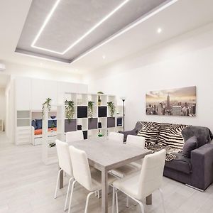 Appartement à 3 Chambres à Coucher